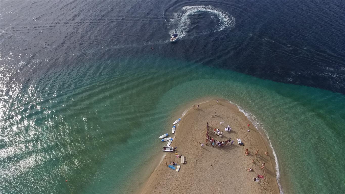 Zlatni rat Beach